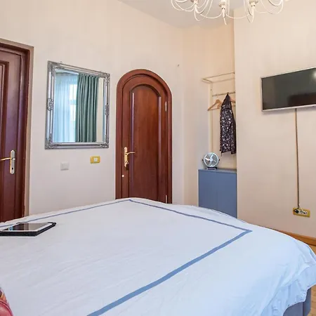 Casa Chintoan - Adult Only Bed & Breakfast